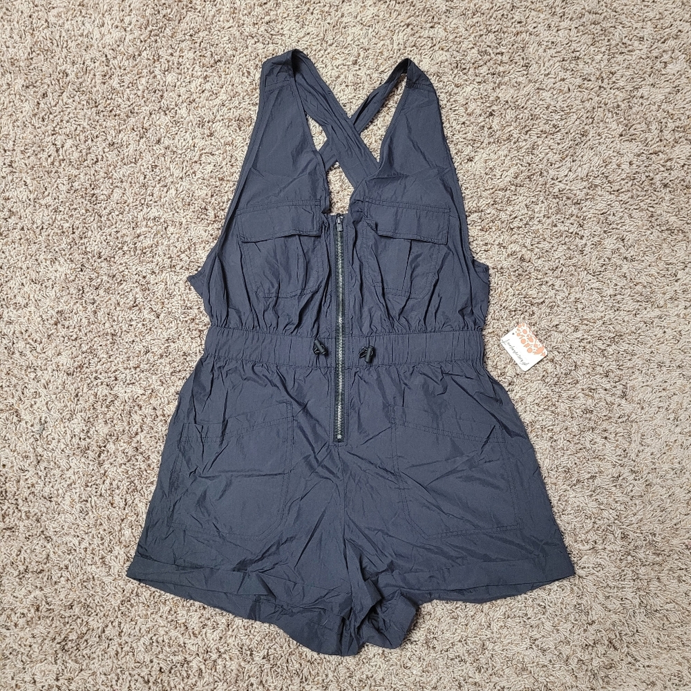 Free People FP Movement Noiseless Back On Trek Romper Shorts Black size XS NWT